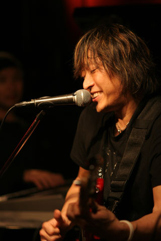 JINO(b)