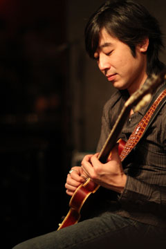  photo by ISHII Hitoshi
